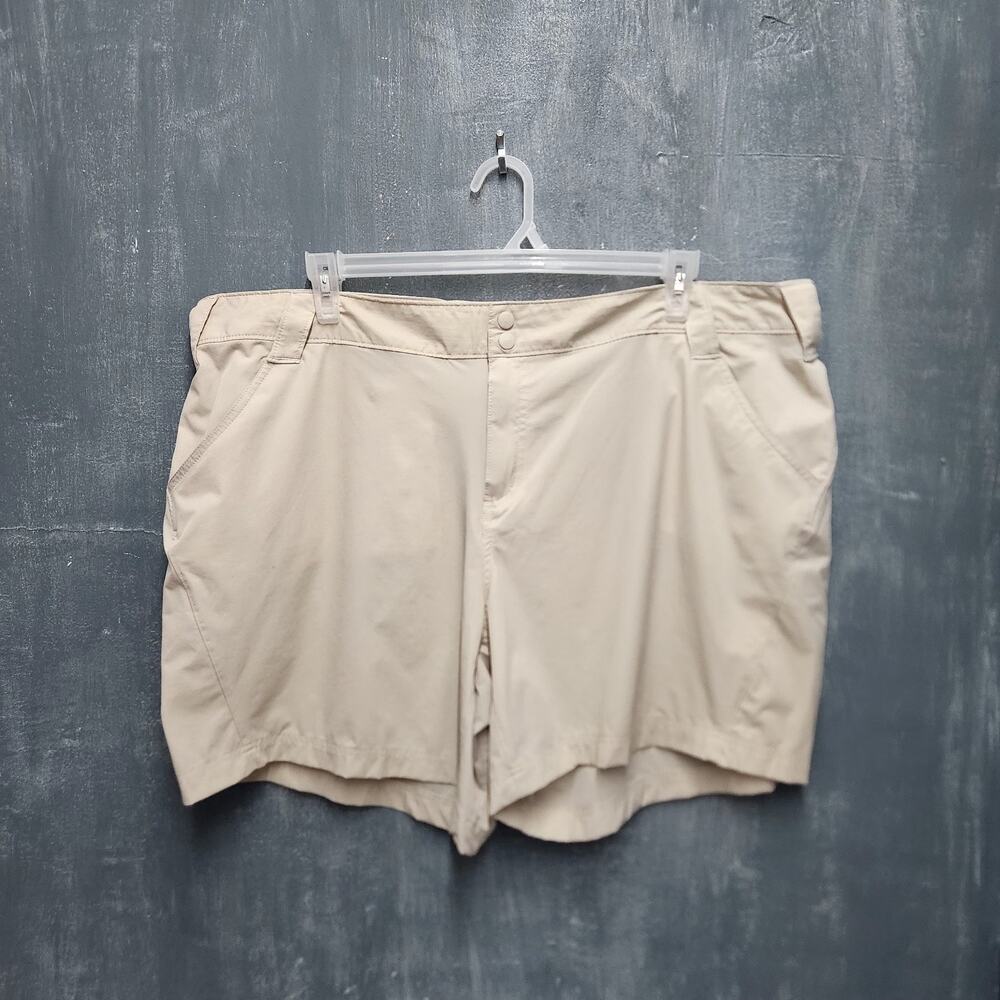 Columbia Shorts Womens 24 Beige Point II Omni-Shade PFG UPF Fishing